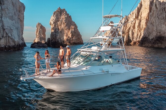 The Finest Private Yacht Experience in Cabo - A private yacht day in Cabo, without the long waits