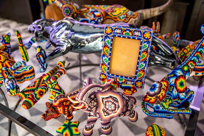 Todos Santos City Tour - Inside Todos Santos: Main Plaza, Theater, Galleries, and That Magic-Town Feel