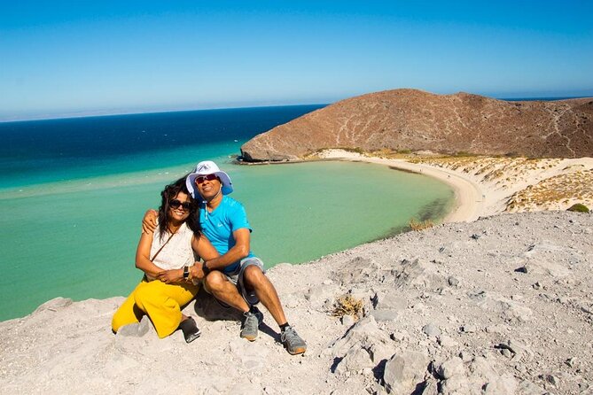 Tour to Playa La Paz from Cabo San Lucas - La Paz boardwalk and the giant pearl photo stop