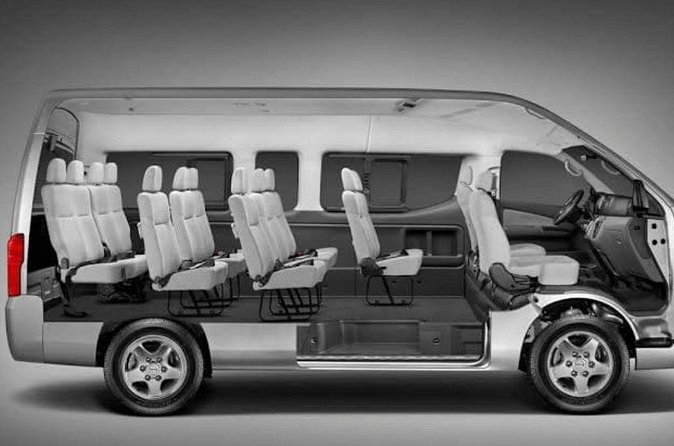 Transportation La Paz Airport - Hotel - Meeting point and exact drop-off in La Paz