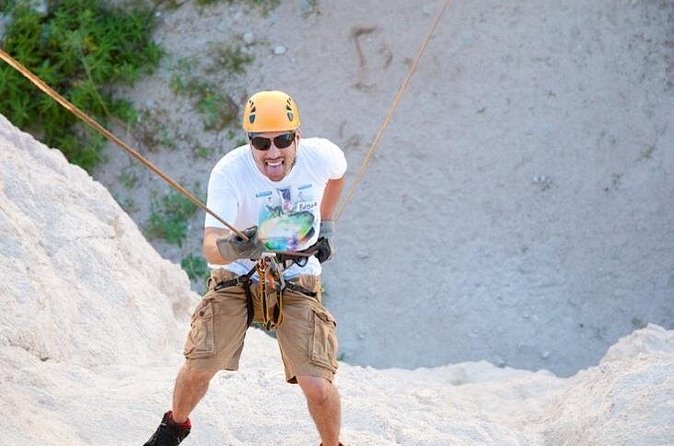 Ziplines and Rappelling at Costa Azul - Safety and physical requirements, in real-world terms